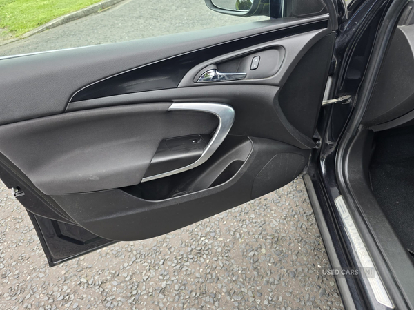 Vauxhall Insignia DIESEL HATCHBACK in Down