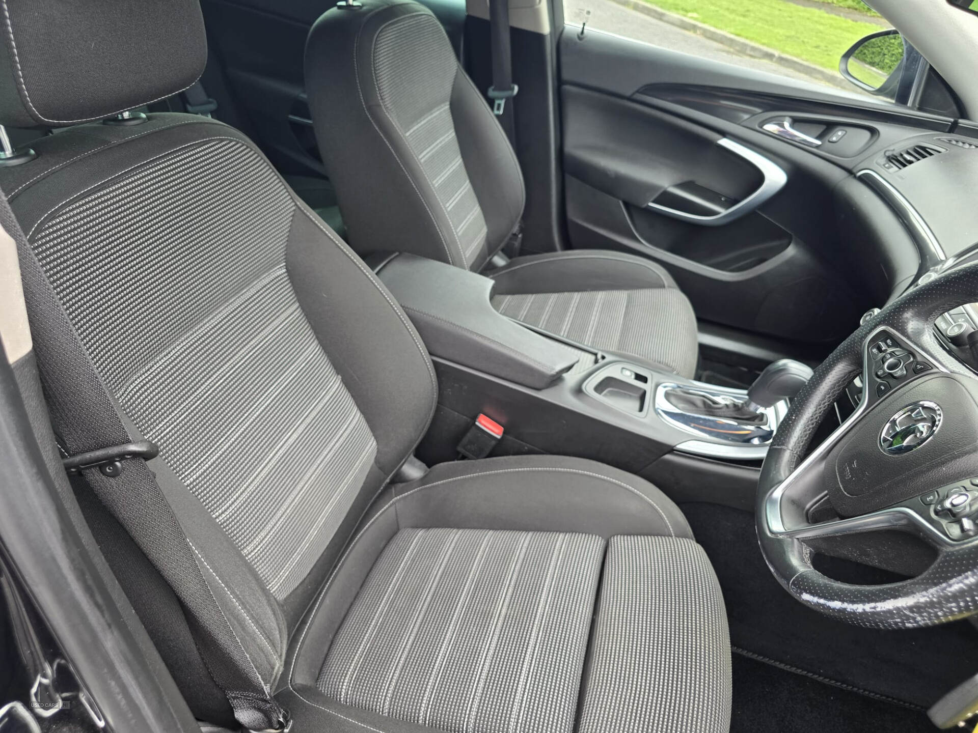 Vauxhall Insignia DIESEL HATCHBACK in Down