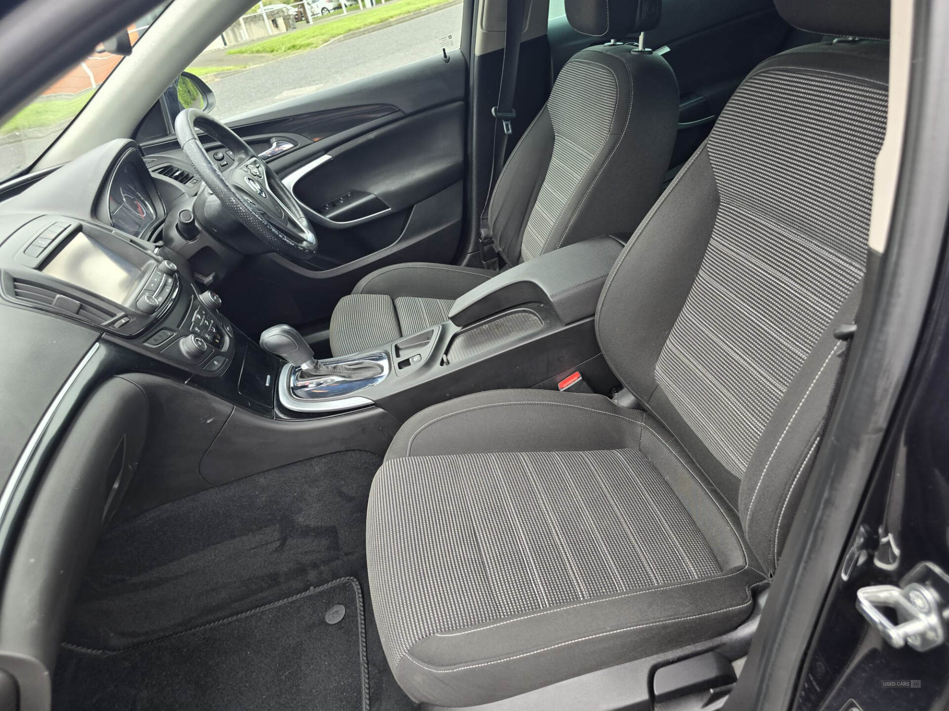 Vauxhall Insignia DIESEL HATCHBACK in Down