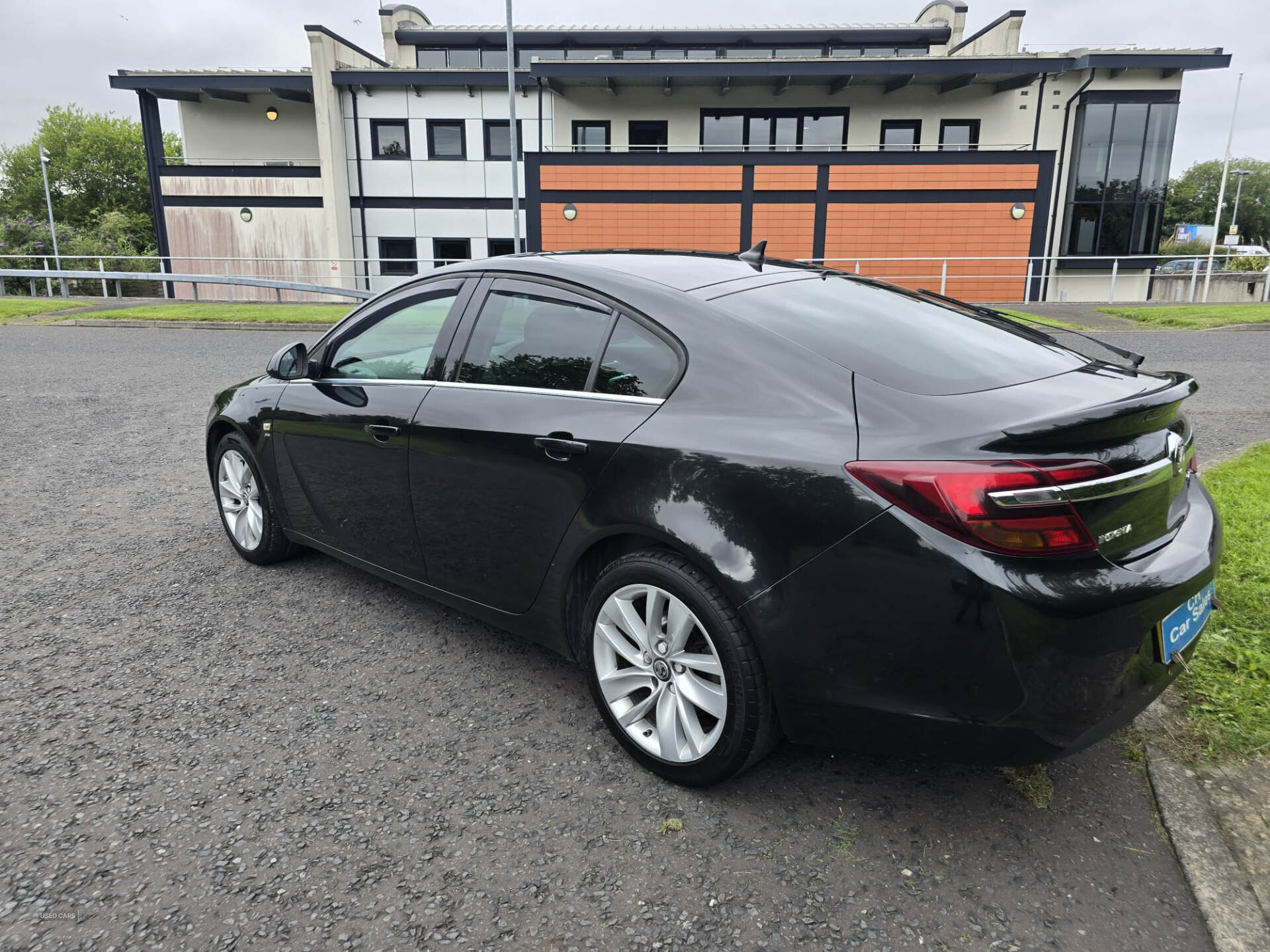Vauxhall Insignia DIESEL HATCHBACK in Down
