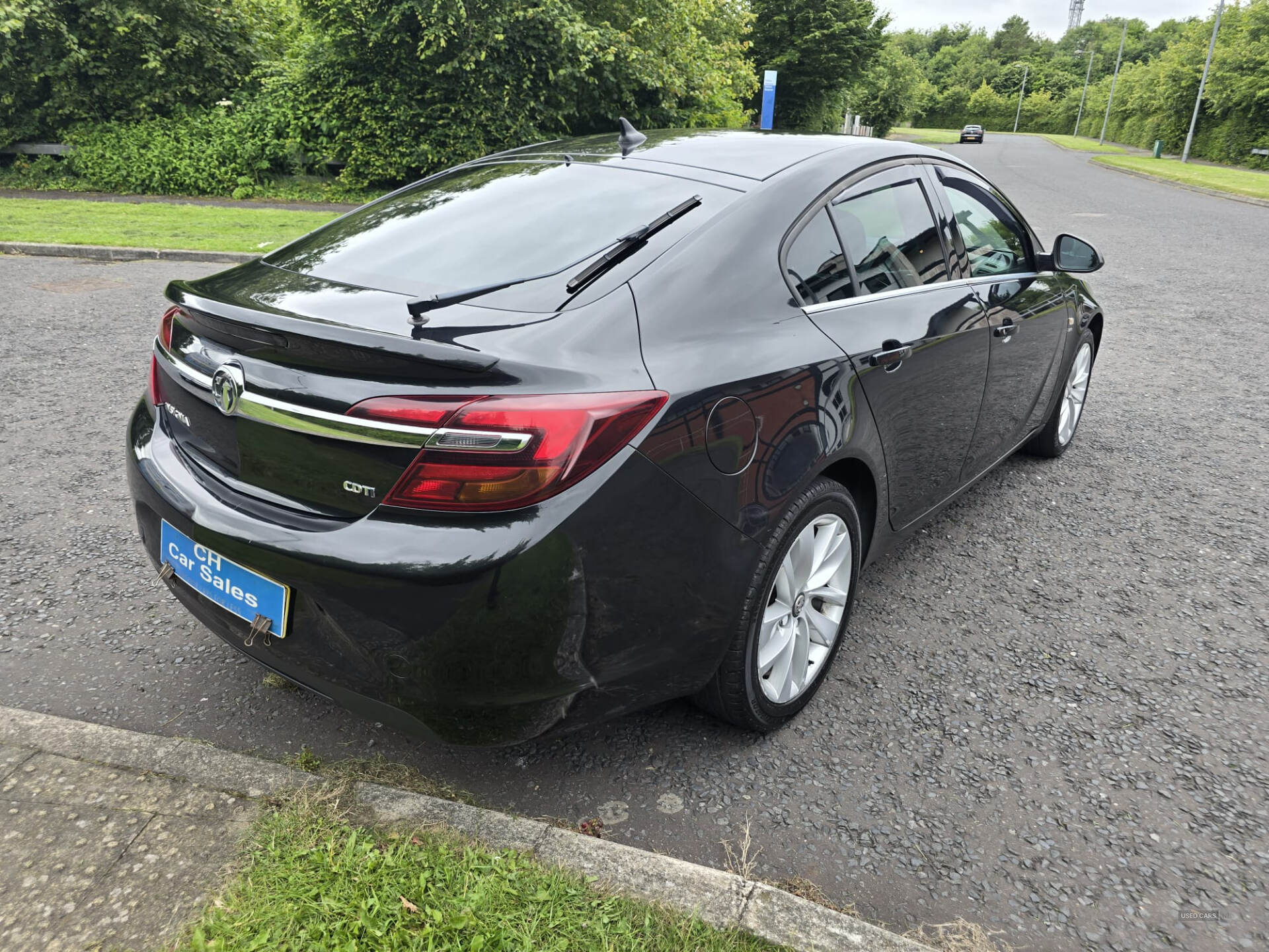 Vauxhall Insignia DIESEL HATCHBACK in Down