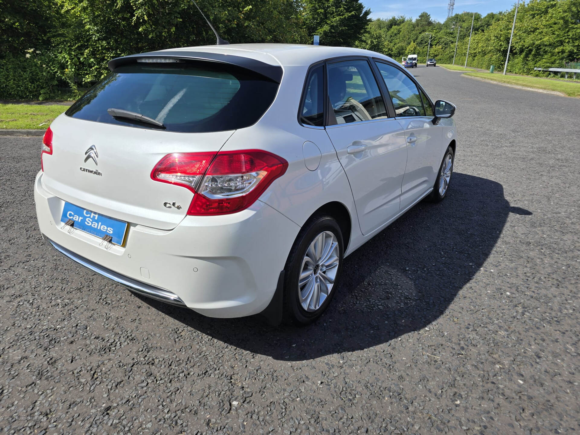 Citroen C4 HATCHBACK in Down