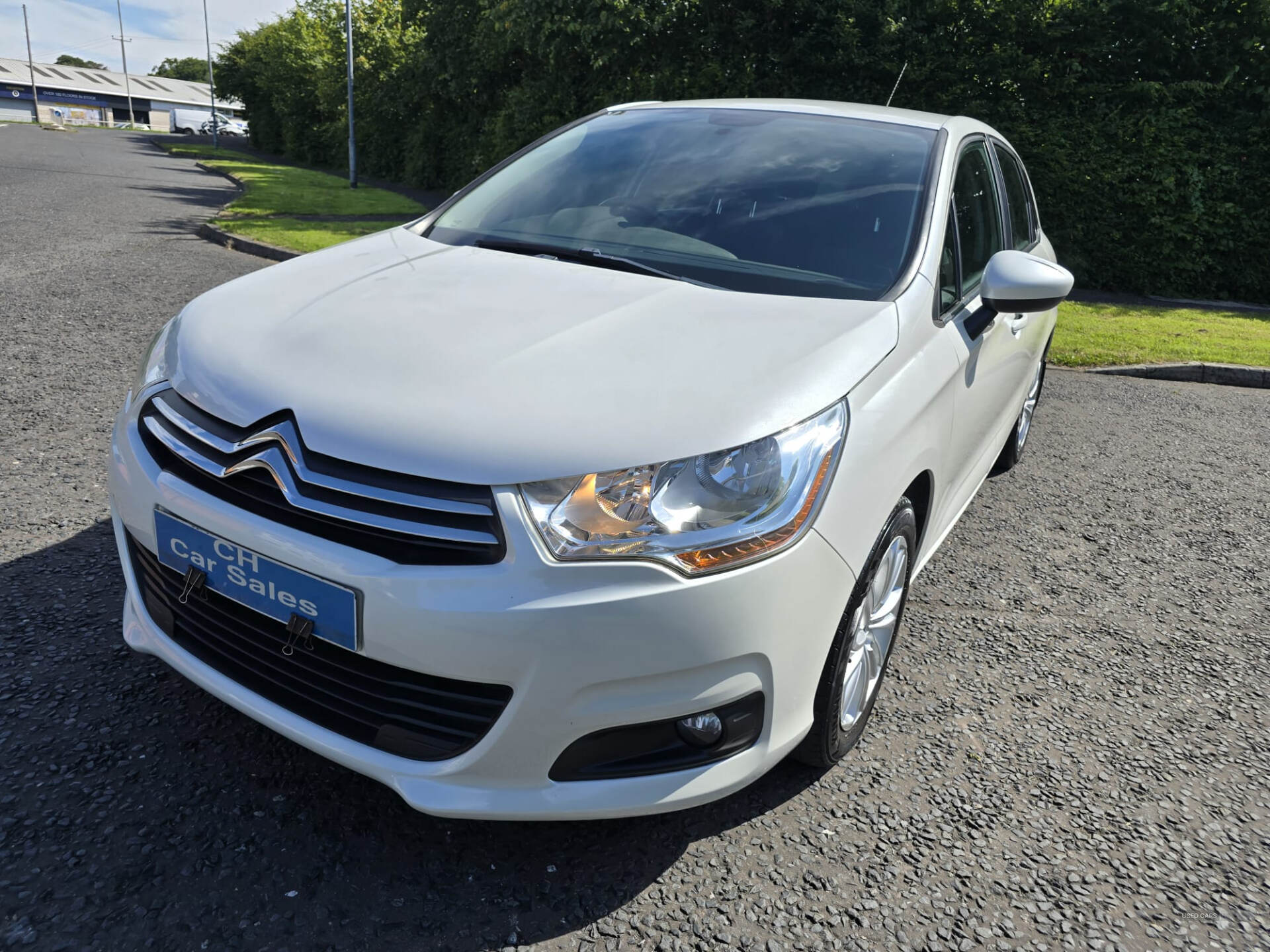 Citroen C4 HATCHBACK in Down
