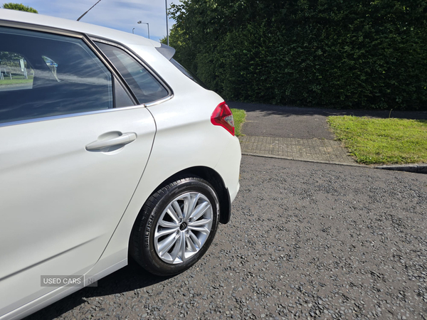 Citroen C4 HATCHBACK in Down
