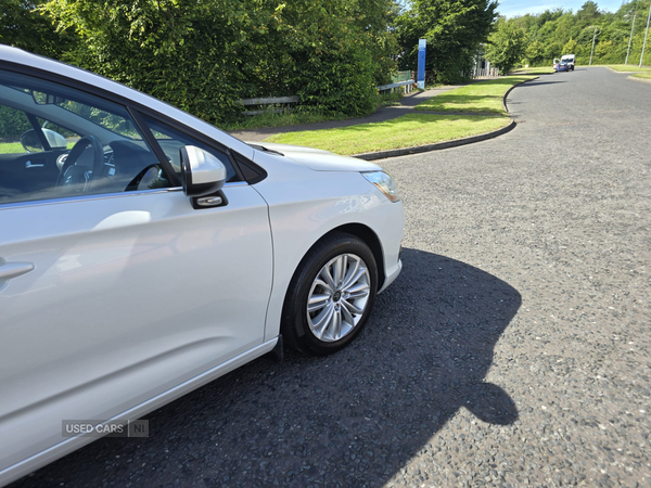 Citroen C4 HATCHBACK in Down