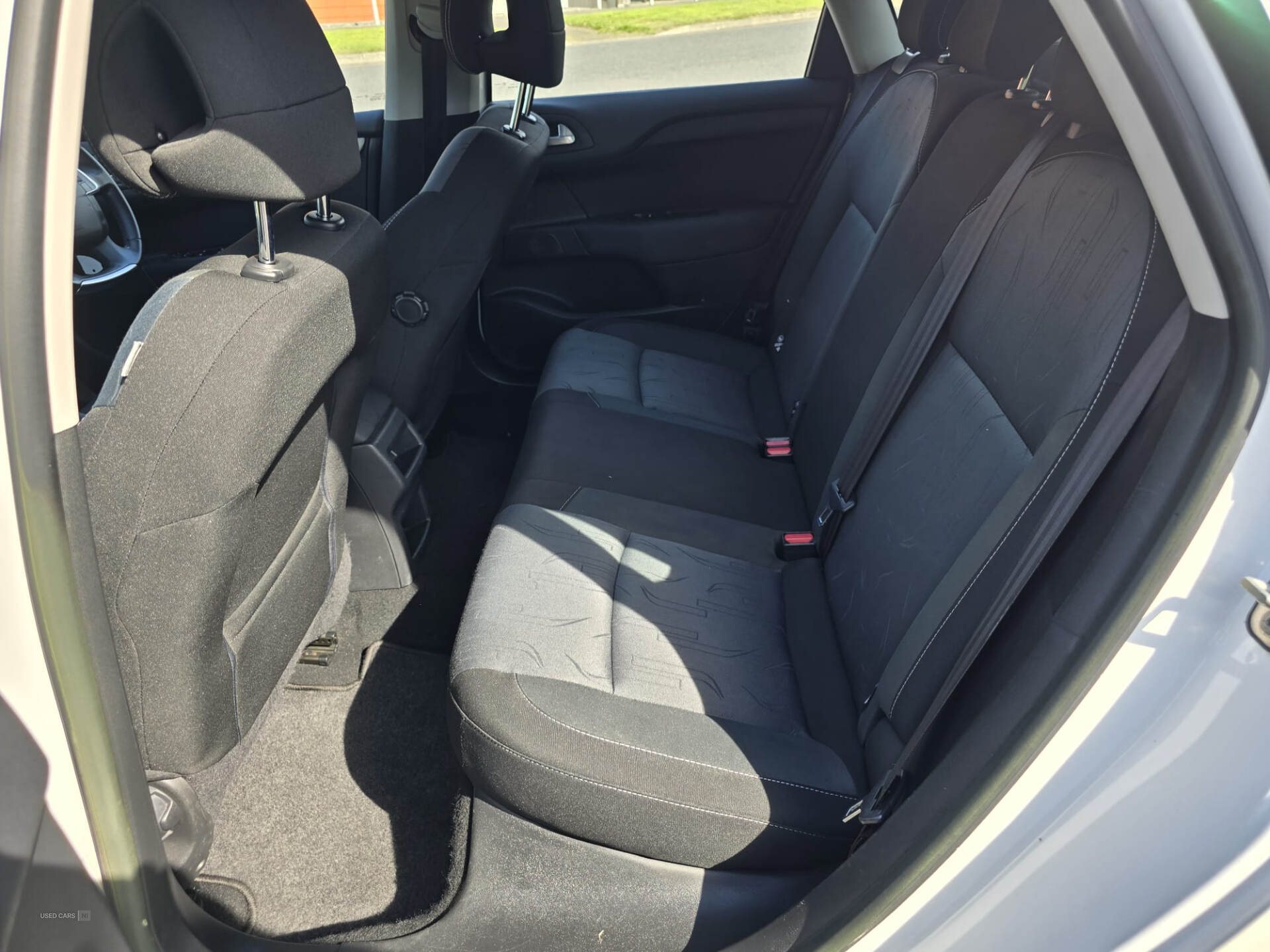 Citroen C4 HATCHBACK in Down