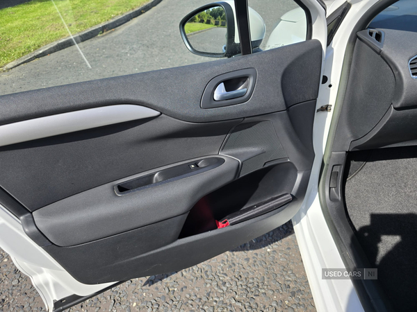 Citroen C4 HATCHBACK in Down