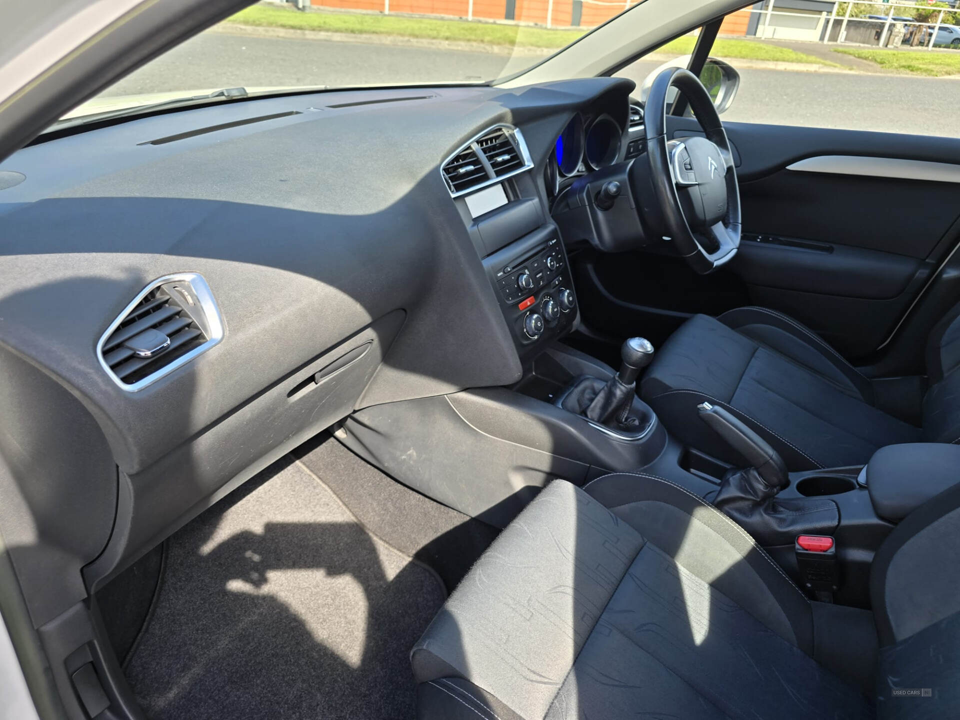 Citroen C4 HATCHBACK in Down