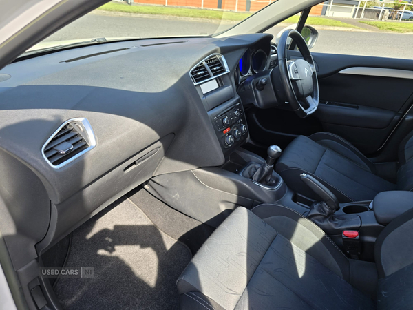 Citroen C4 HATCHBACK in Down