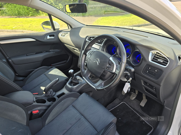Citroen C4 HATCHBACK in Down