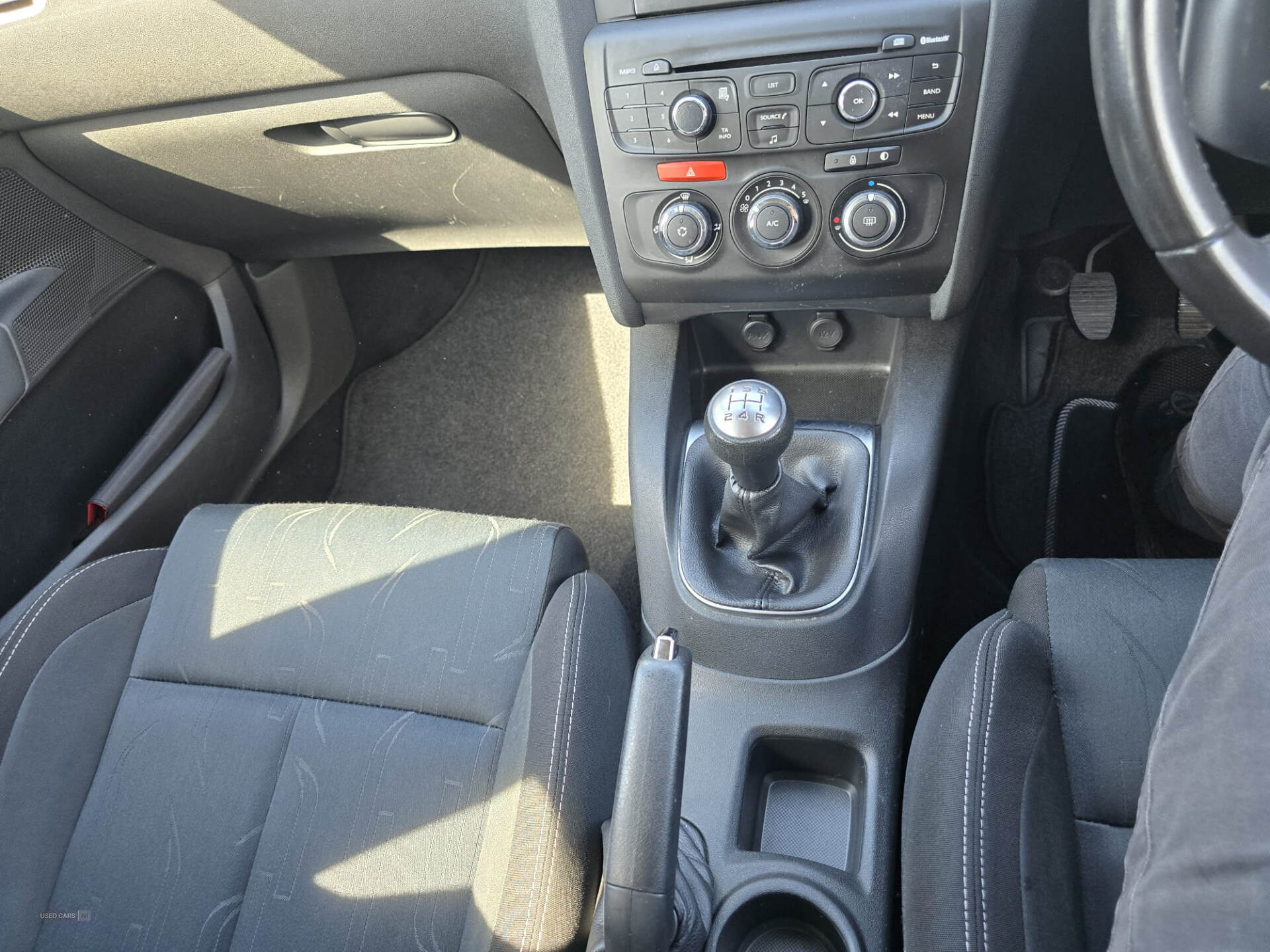 Citroen C4 HATCHBACK in Down
