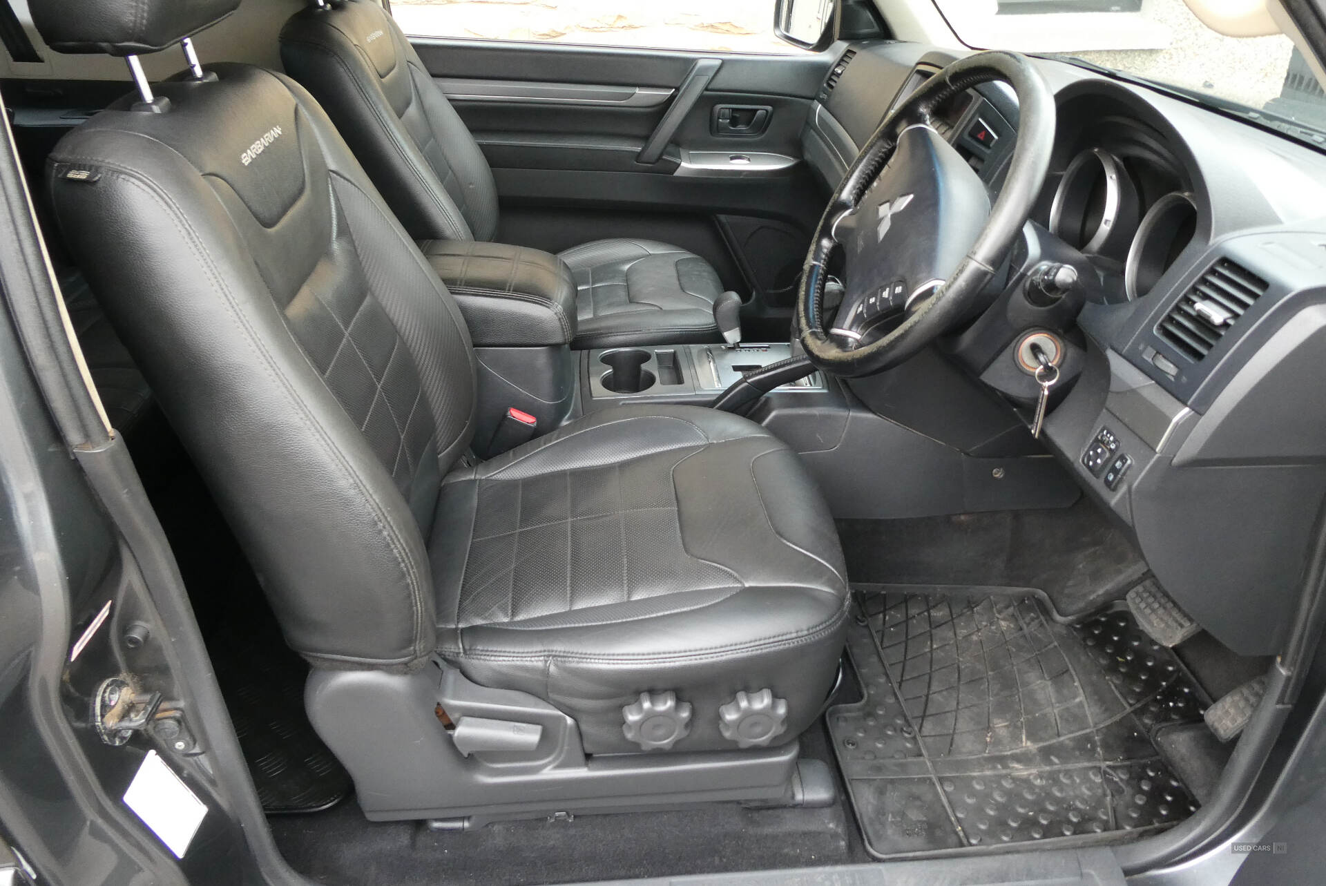 Mitsubishi Shogun DIESEL STATION WAGON in Tyrone