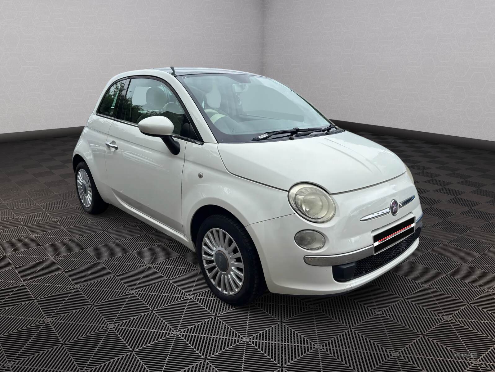 Fiat 500 HATCHBACK in Down