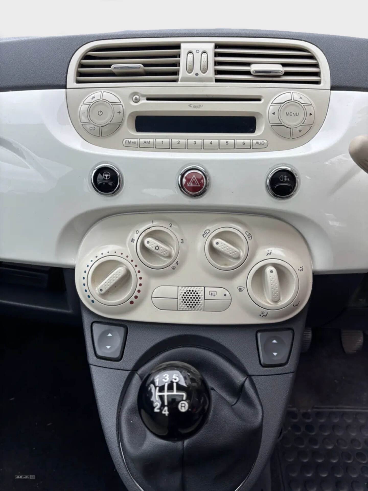 Fiat 500 HATCHBACK in Down