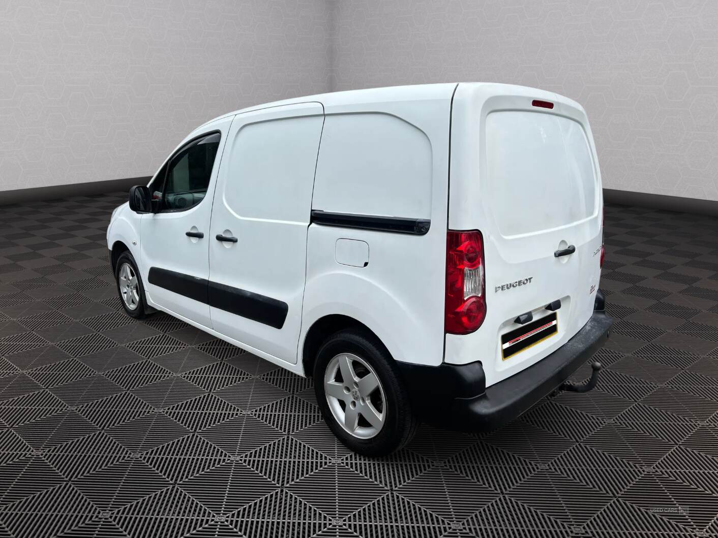 Peugeot Partner L1 DIESEL in Down
