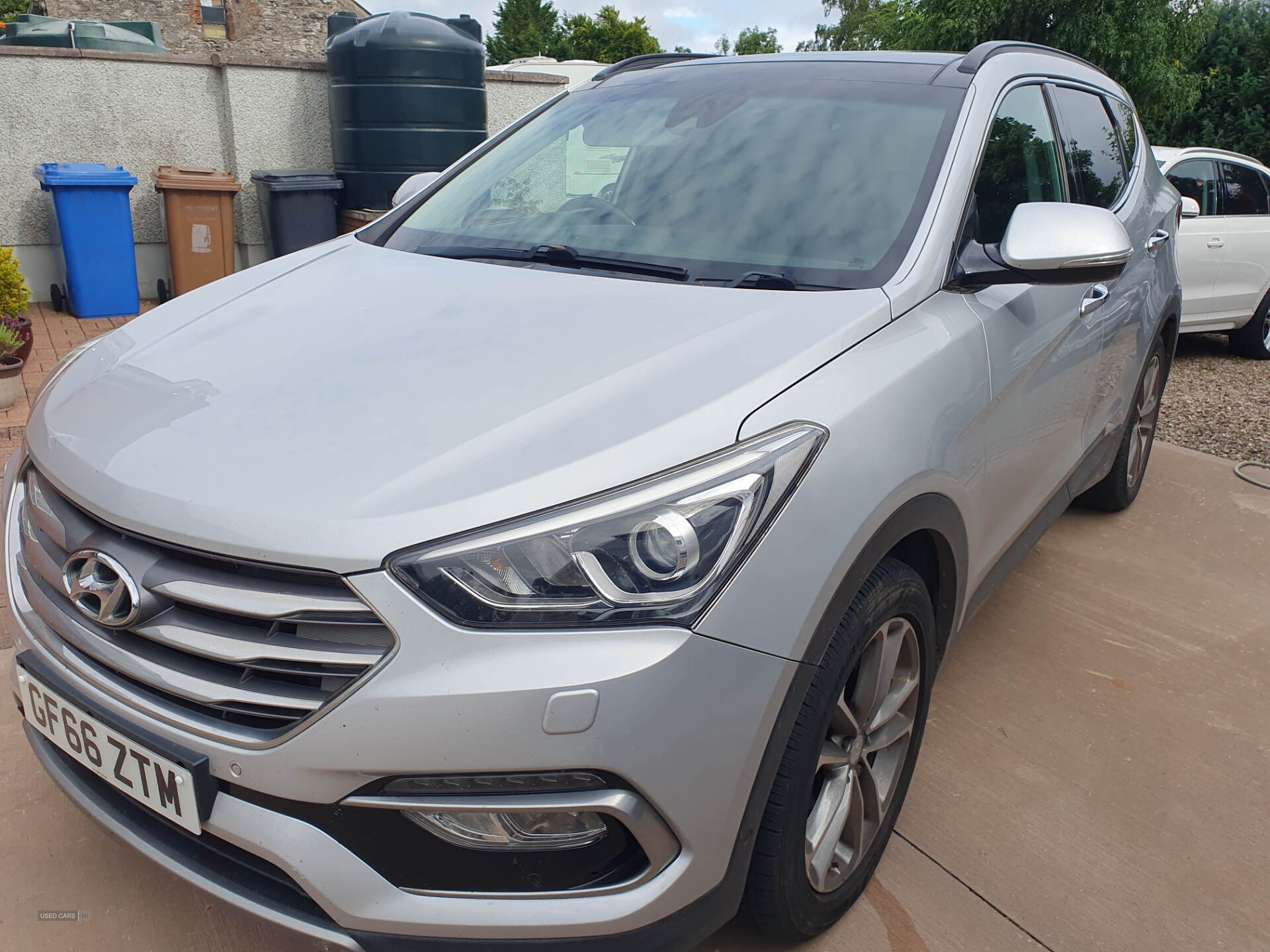 Hyundai Santa Fe DIESEL ESTATE in Tyrone