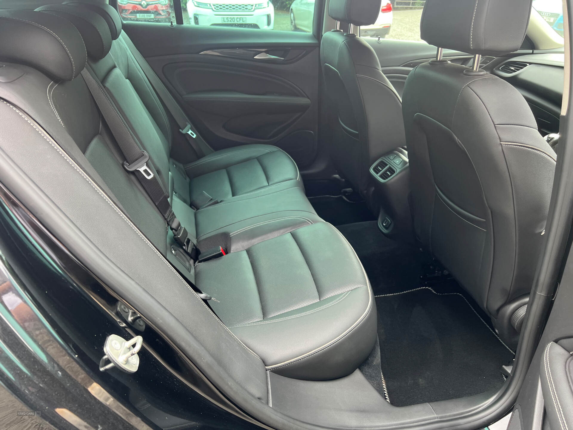 Vauxhall Insignia DIESEL GRAND SPORT in Antrim