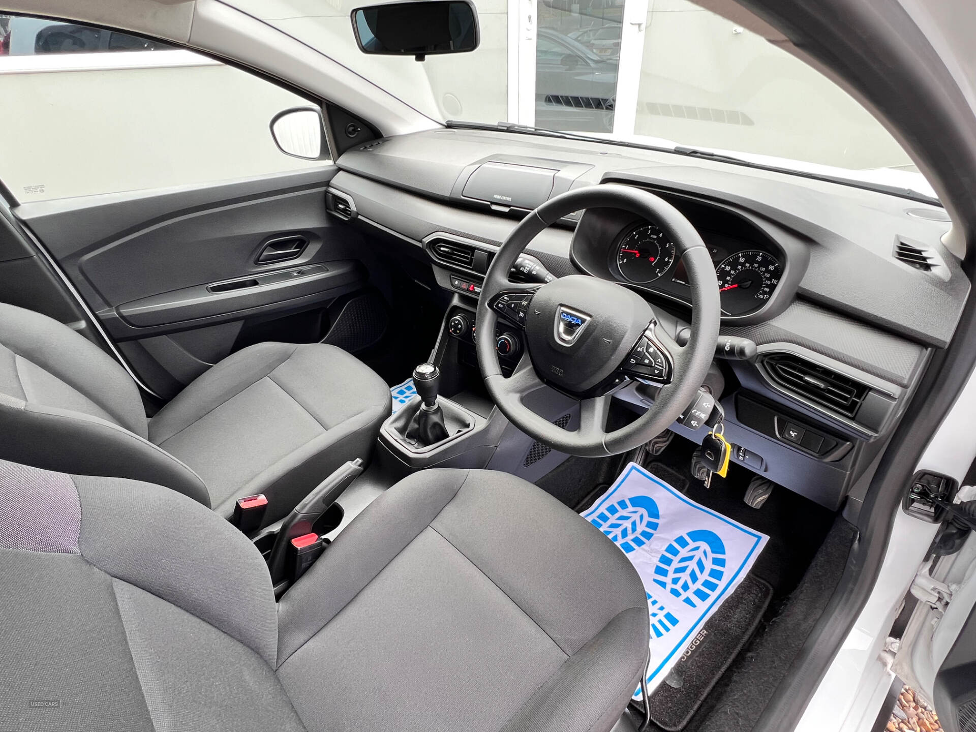 Car Thumbnail 9