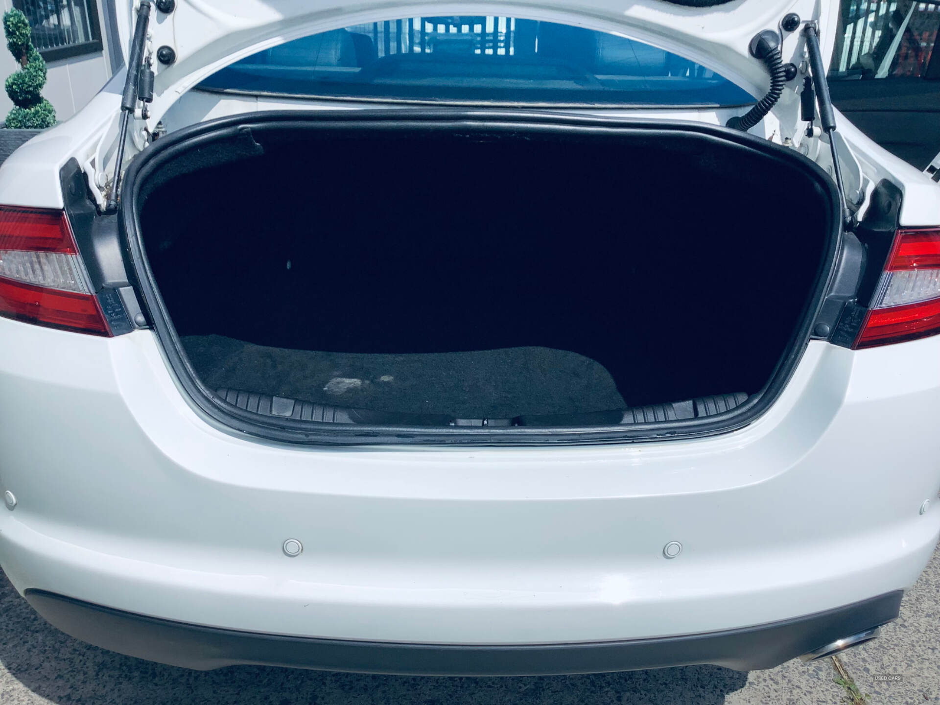 Jaguar XF DIESEL SALOON in Down