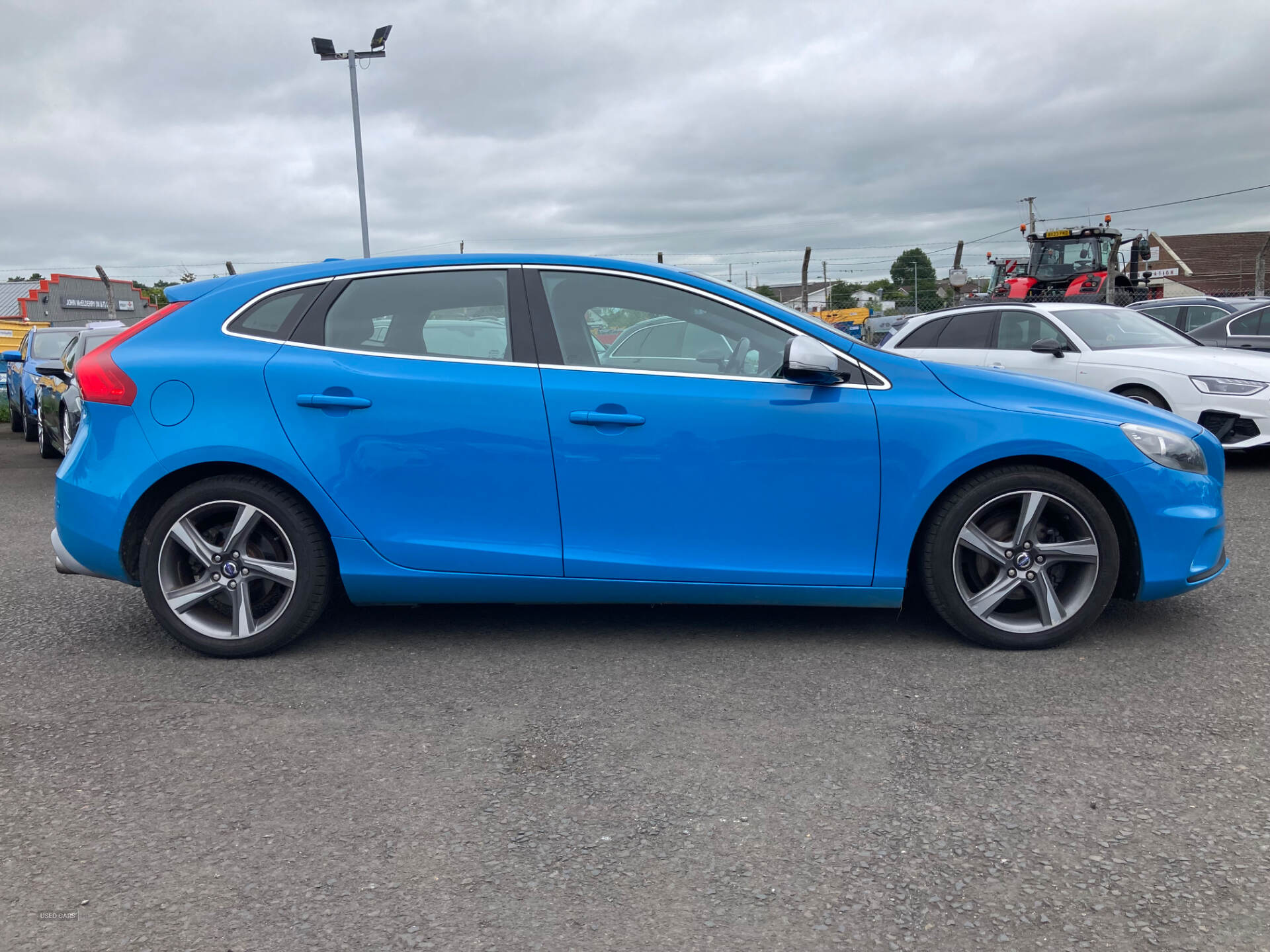 Volvo V40 DIESEL HATCHBACK in Antrim