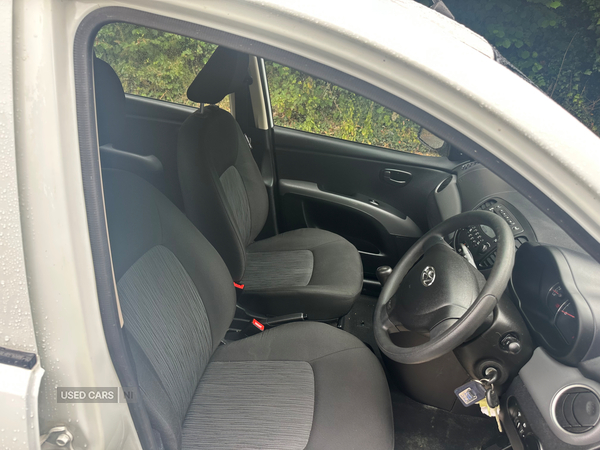 Hyundai i10 HATCHBACK in Antrim
