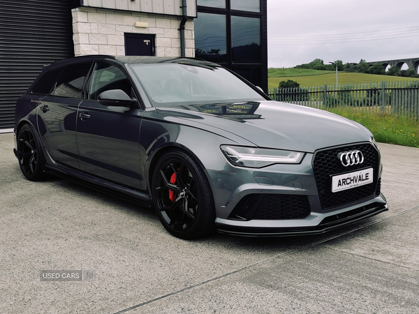 Audi RS6 AVANT in Down