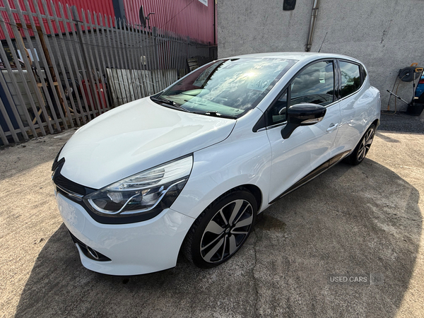 Renault Clio HATCHBACK in Down
