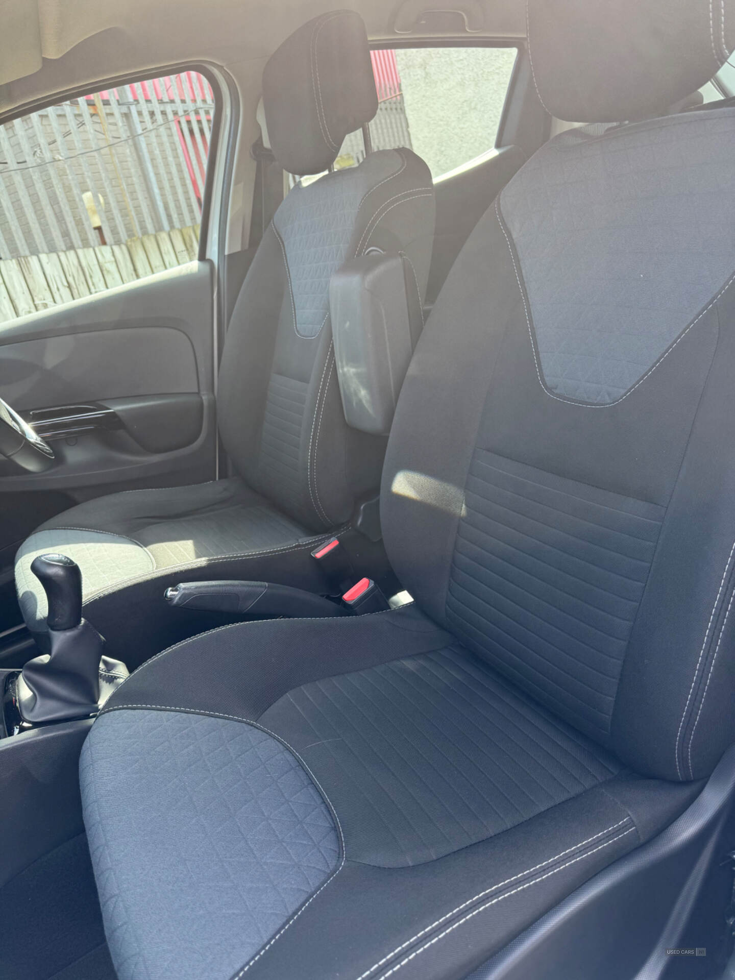 Renault Clio HATCHBACK in Down
