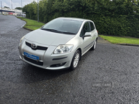 Toyota Auris HATCHBACK in Down