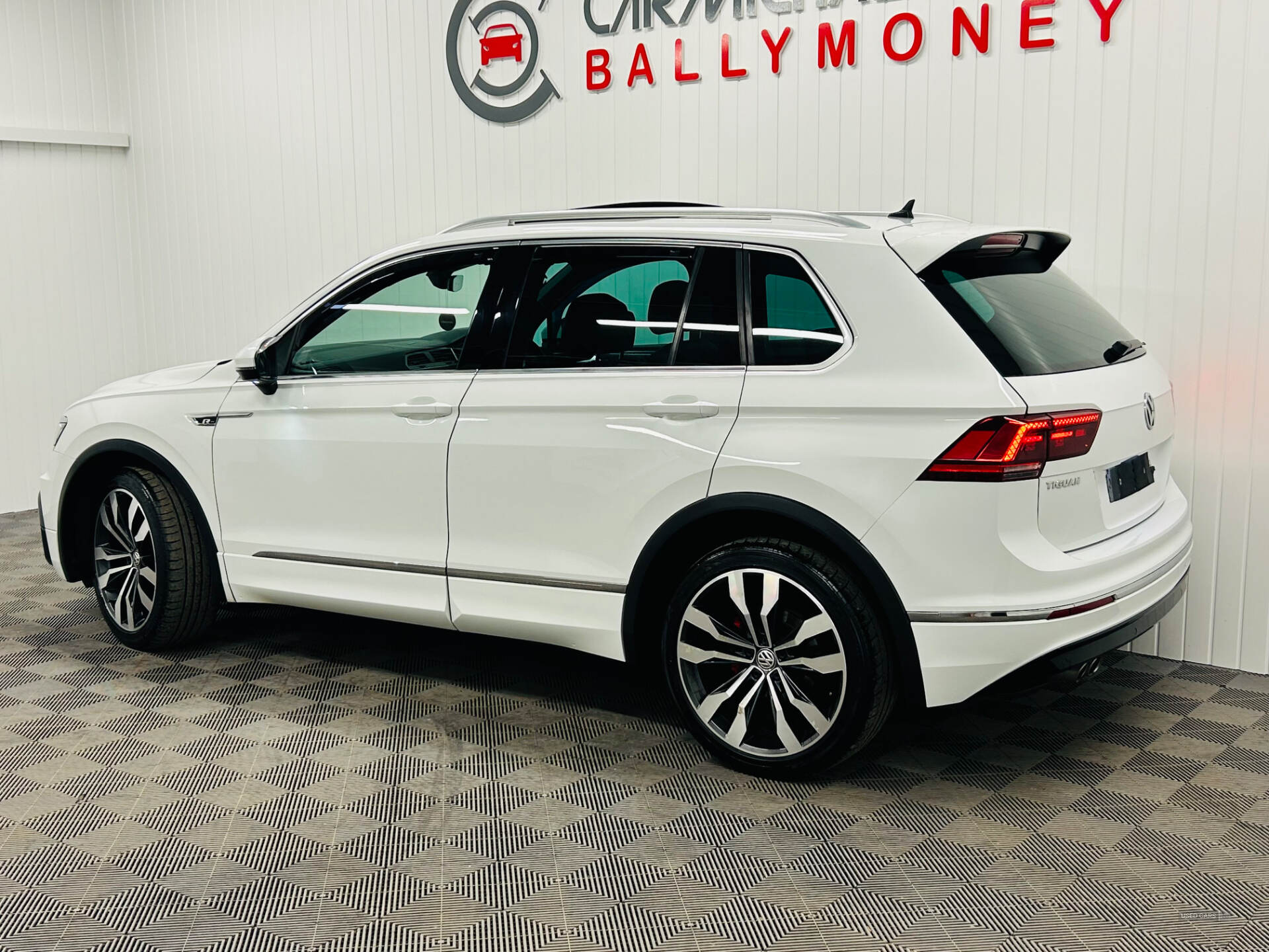 Volkswagen Tiguan DIESEL ESTATE in Antrim