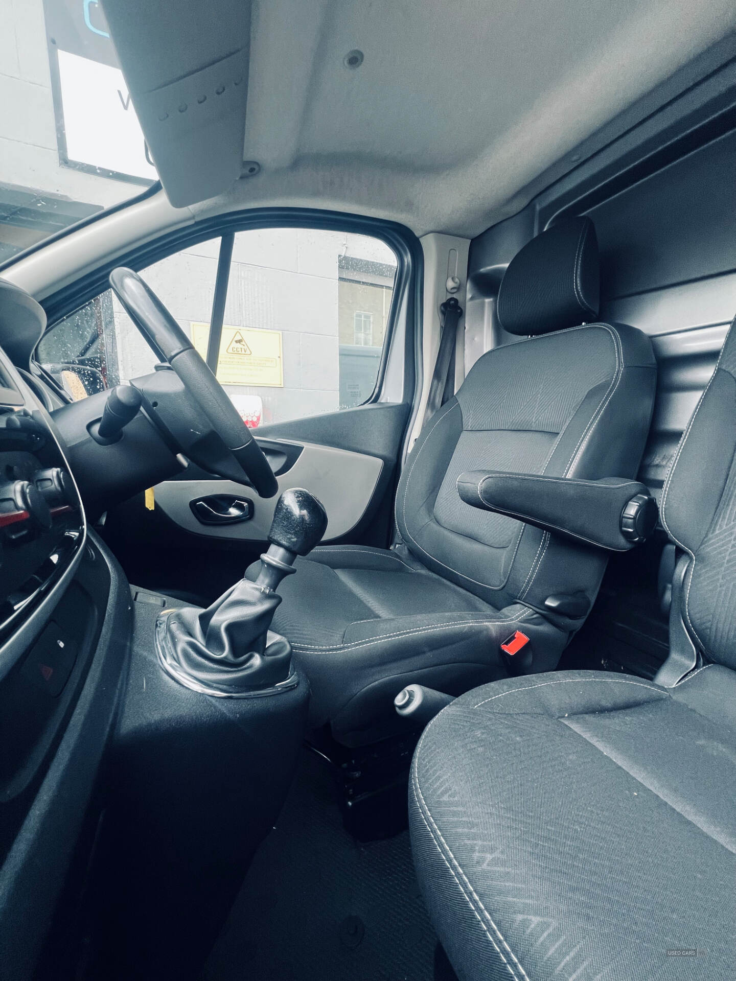 Renault Trafic SWB DIESEL in Down