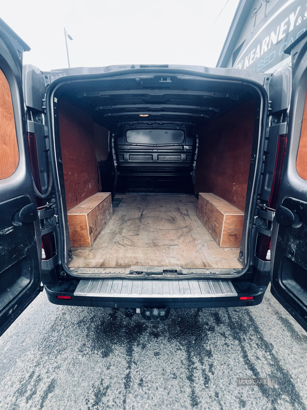 Renault Trafic SWB DIESEL in Down