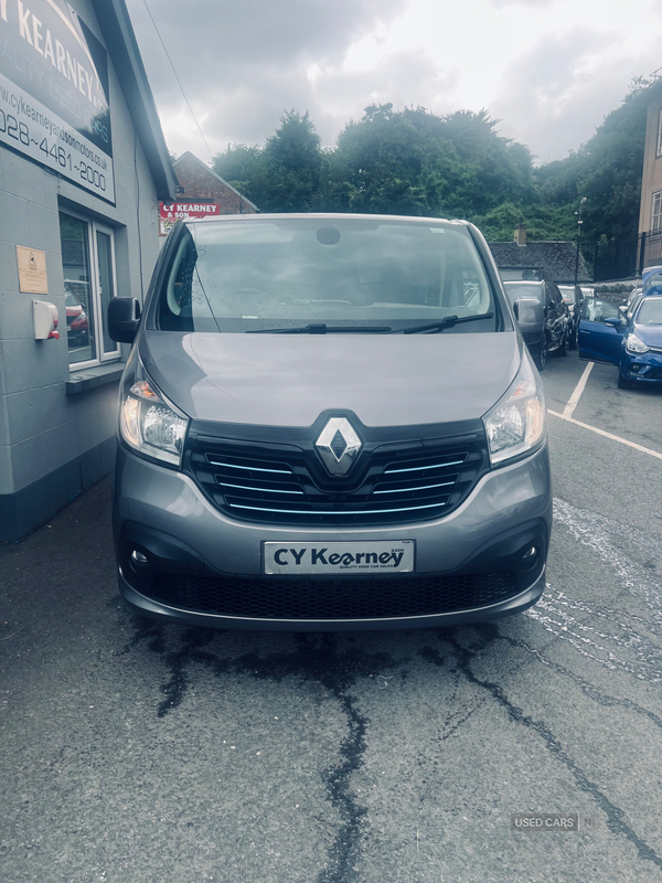 Renault Trafic SWB DIESEL in Down