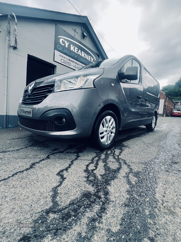 Renault Trafic SWB DIESEL in Down