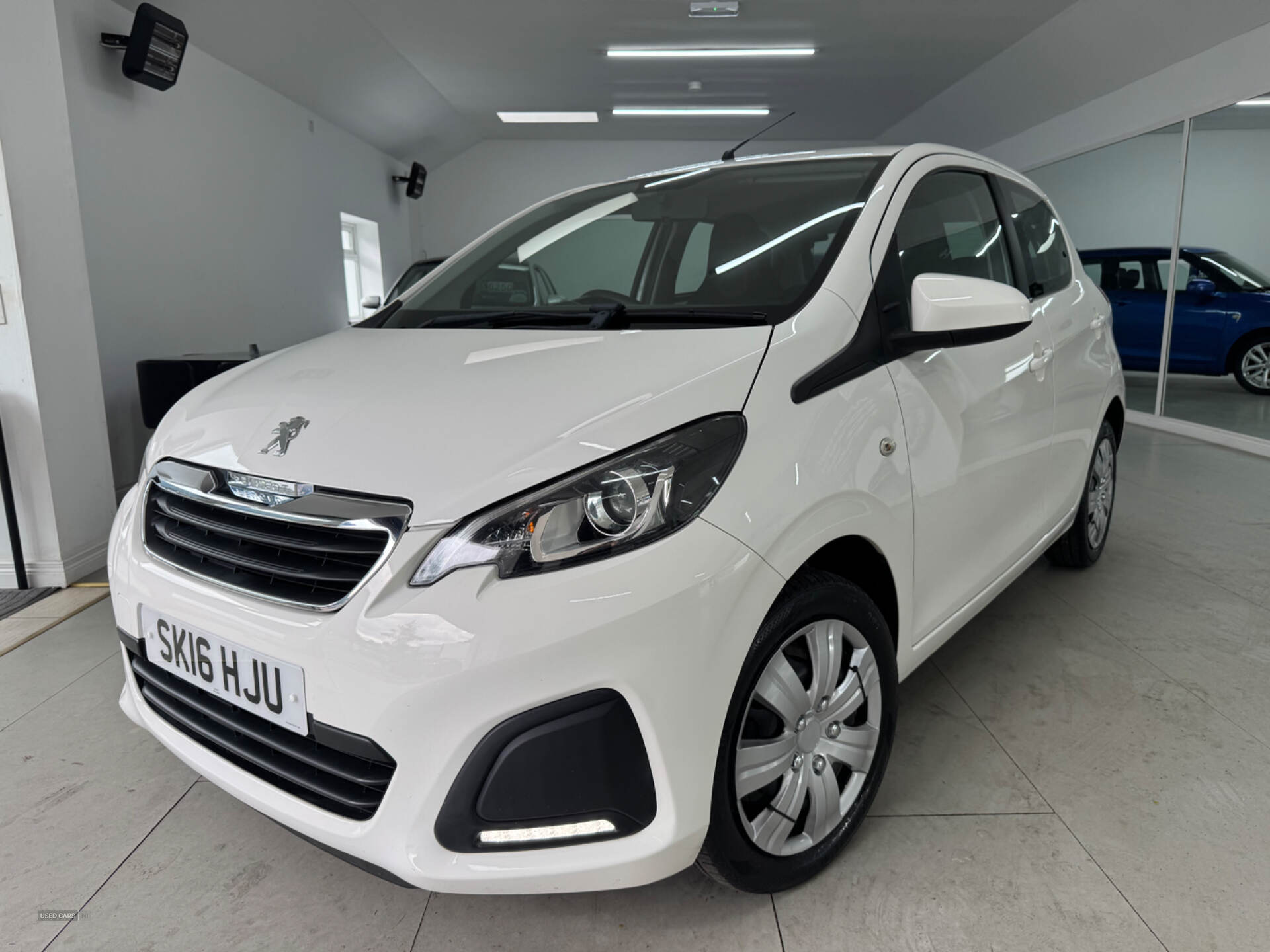 Peugeot 108 HATCHBACK in Down