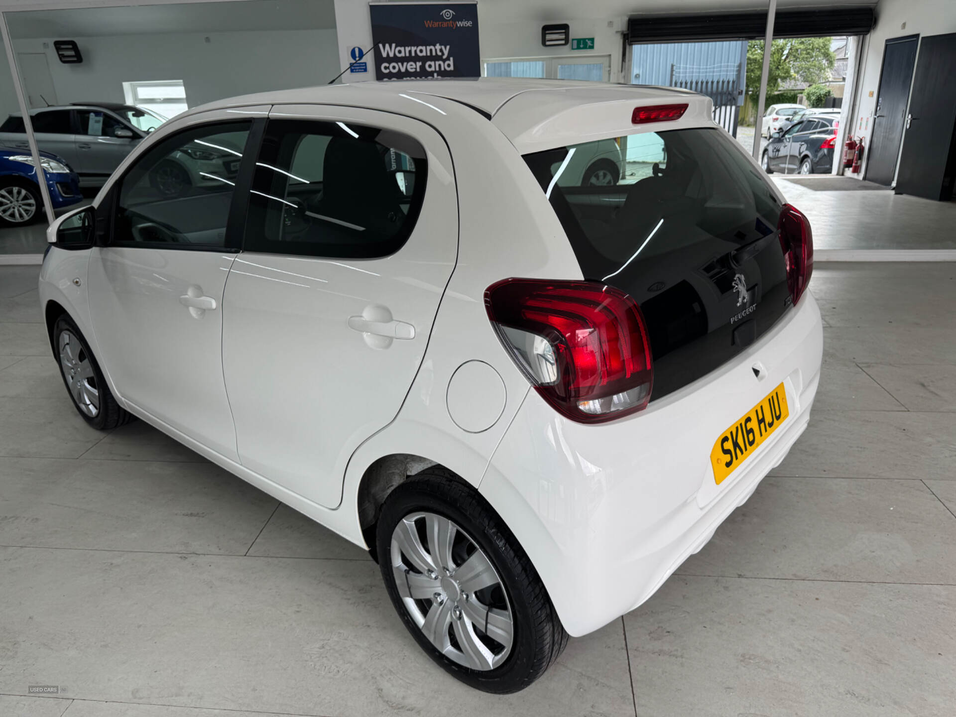 Peugeot 108 HATCHBACK in Down