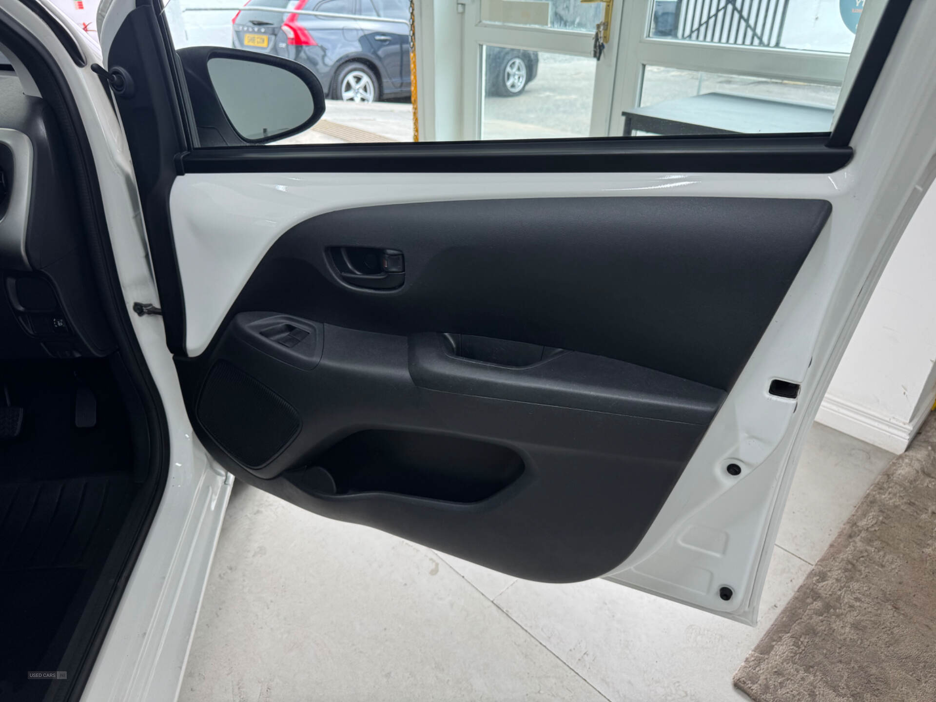 Peugeot 108 HATCHBACK in Down