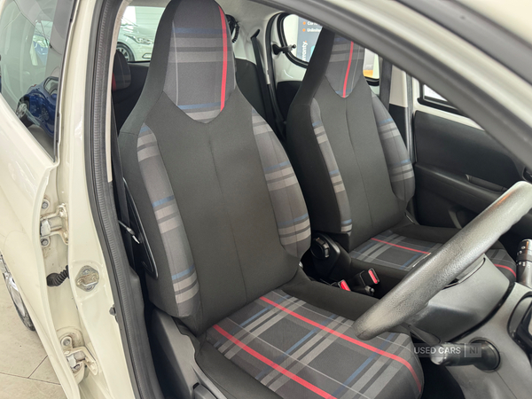 Peugeot 108 HATCHBACK in Down