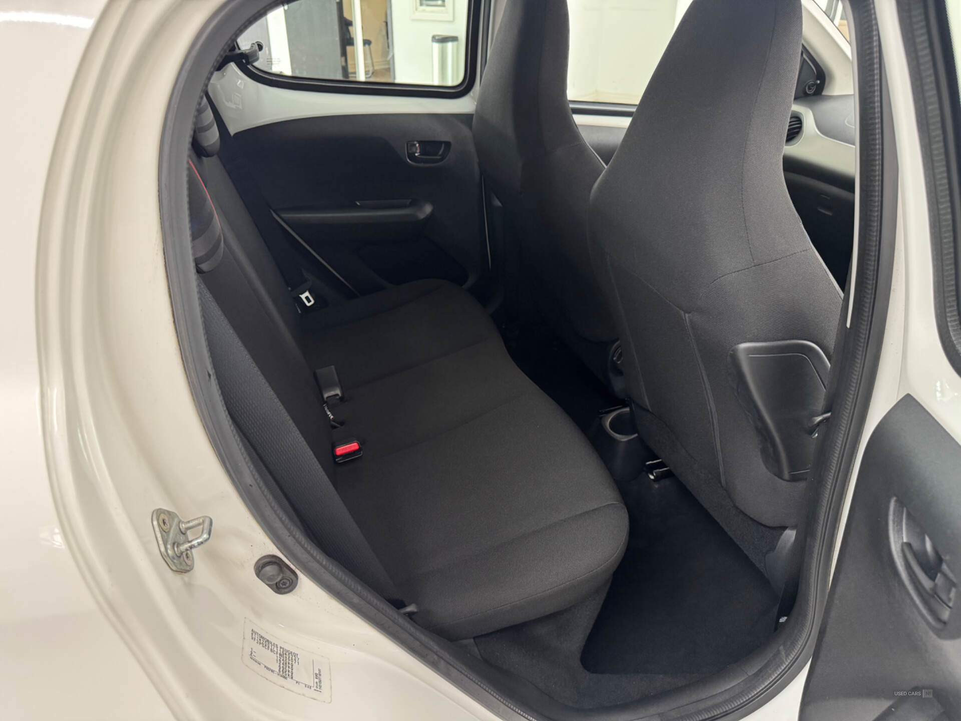 Peugeot 108 HATCHBACK in Down