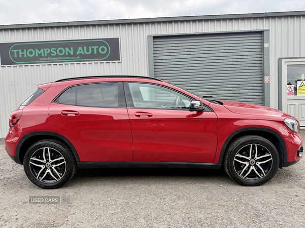 Mercedes GLA-Class HATCHBACK in Down