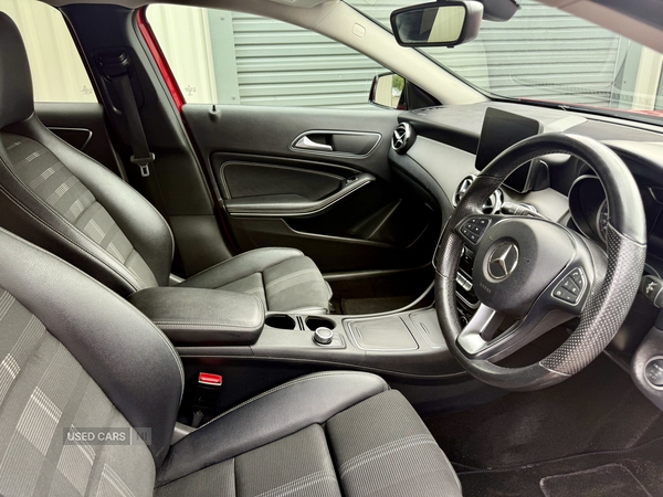 Mercedes GLA-Class HATCHBACK in Down