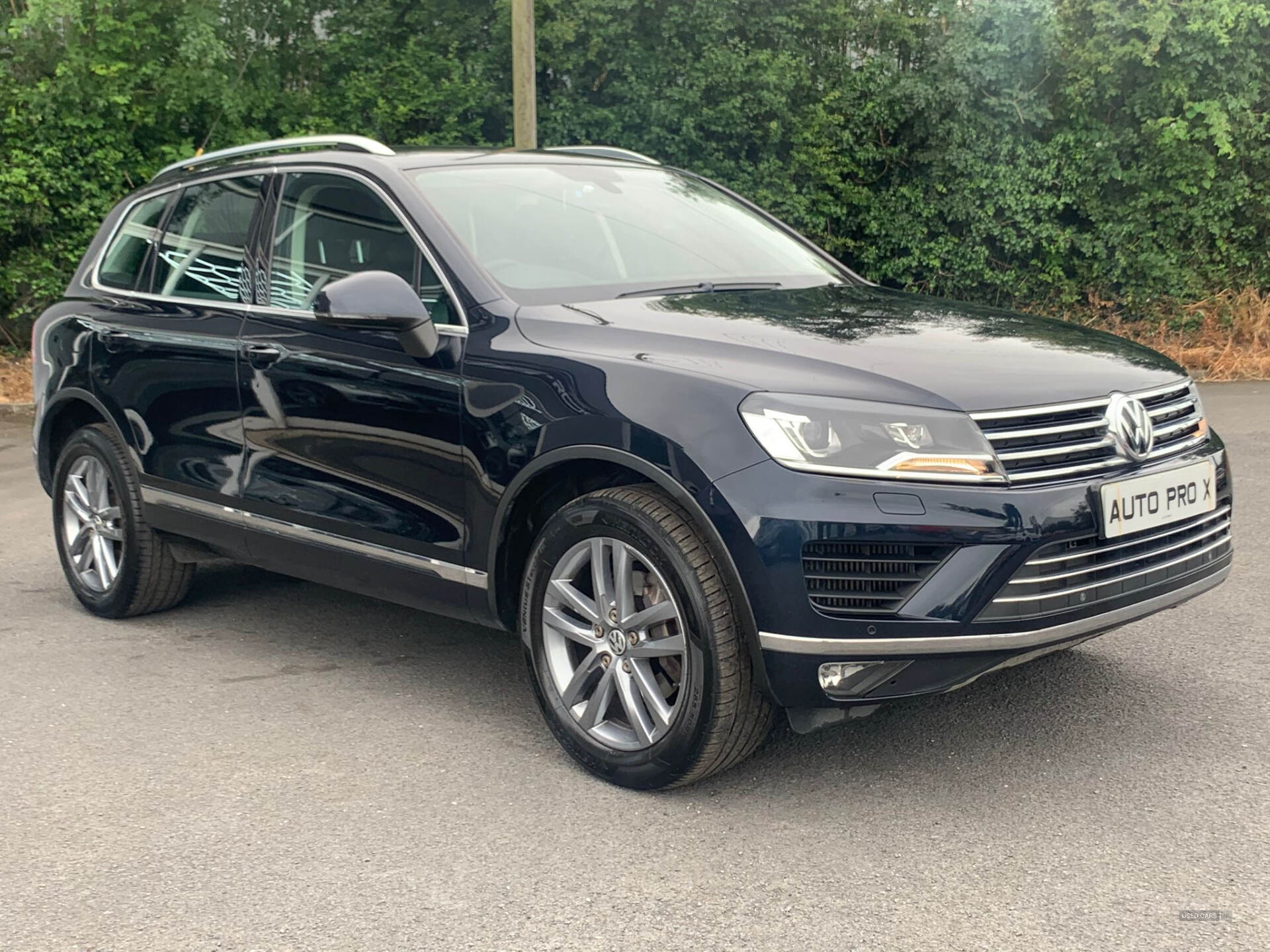 Volkswagen Touareg DIESEL ESTATE in Antrim