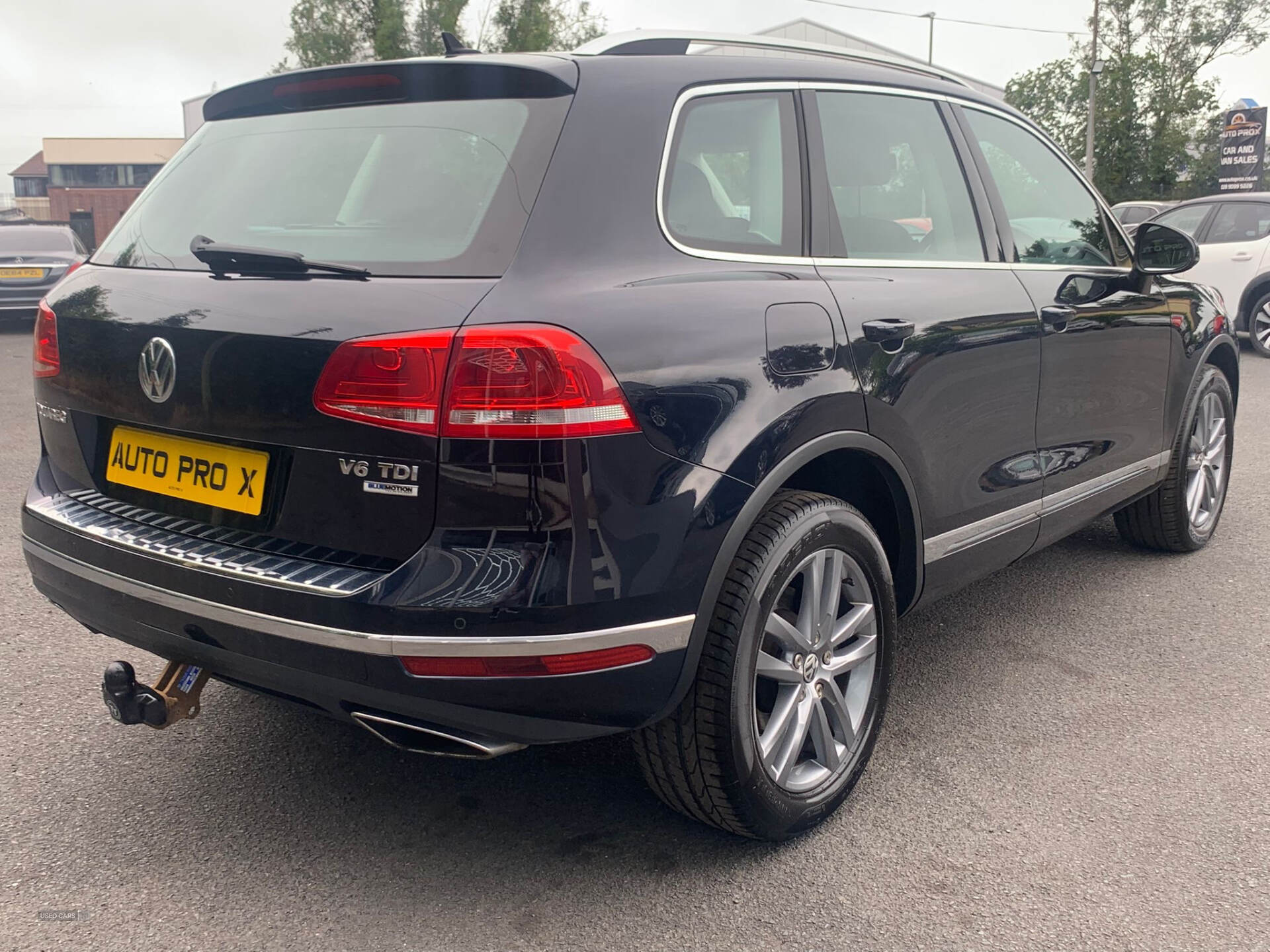 Volkswagen Touareg DIESEL ESTATE in Antrim