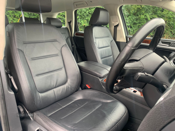 Volkswagen Touareg DIESEL ESTATE in Antrim