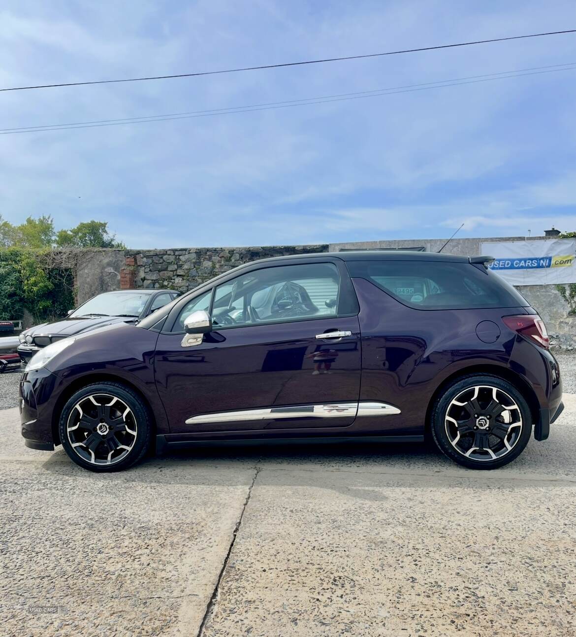 Citroen DS3 HATCHBACK in Down