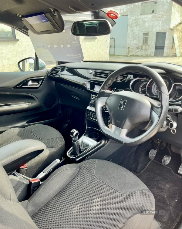Citroen DS3 HATCHBACK in Down