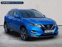 Nissan Qashqai 1.3 Dig-T N-Connecta 5Dr [Glass Roof Pack] in Down