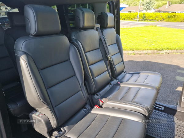Vauxhall Vivaro Edition 9 Seater 2.0 Turbo D 180ps Elite in Derry / Londonderry