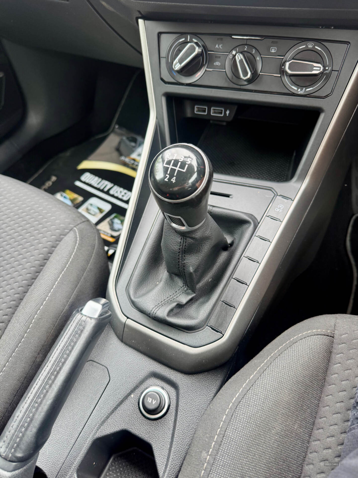 Volkswagen Polo HATCHBACK in Down