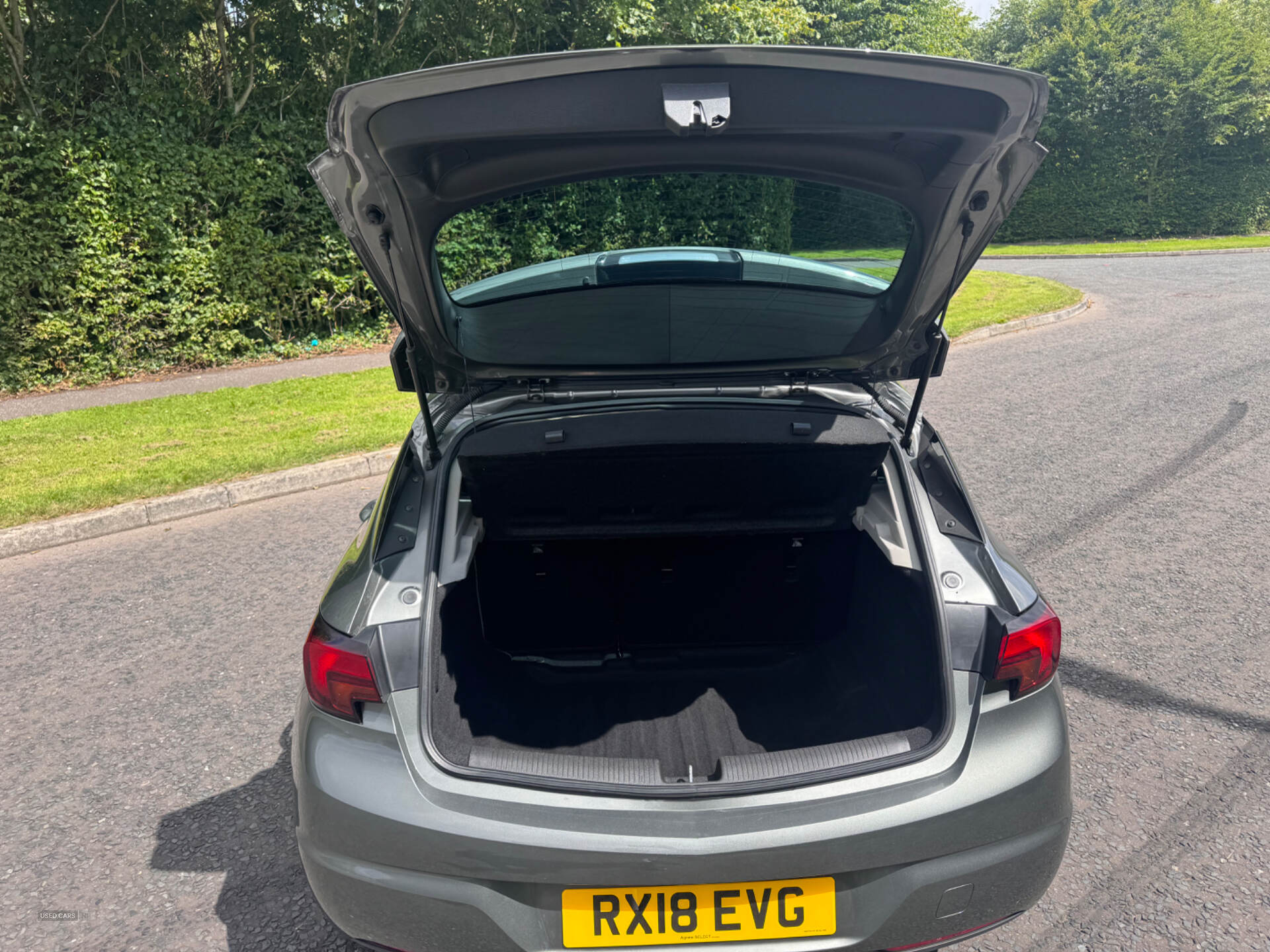 Vauxhall Astra DIESEL HATCHBACK in Down